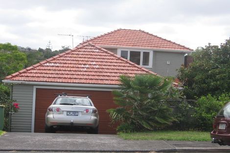 Photo of property in 1/6 Napoleon Avenue, Milford, Auckland, 0620