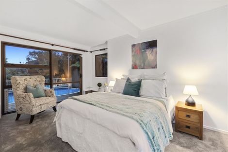 Photo of property in 40 Valley View Road, Glenfield, Auckland, 0629