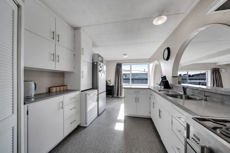 Photo of property in 64 Reid Avenue, Hawera, 4610