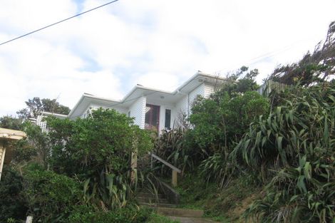 Photo of property in 142 Severn Street, Island Bay, Wellington, 6023