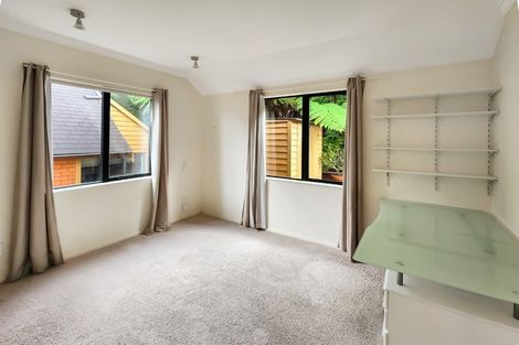 Photo of property in 40 Futuna Close, Karori, Wellington, 6012
