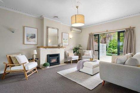 Photo of property in 18 Queen Street, Cambridge, 3434