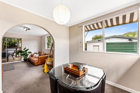 Photo of property in 11 Akron Grove, Totara Park, Upper Hutt, 5018