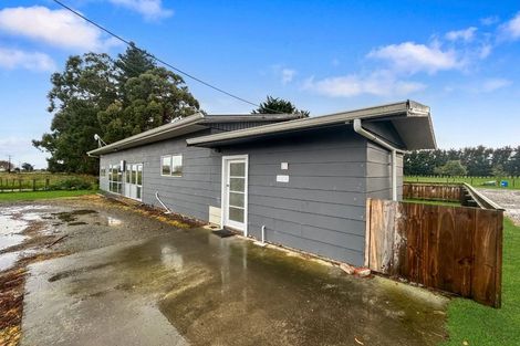 Photo of property in Sharella Park Cattery, 578 Kairanga Bunnythorpe Road, Newbury, Palmerston North, 4478