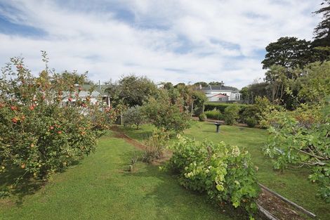 Photo of property in 3 Oxford Street, Marton, 4710