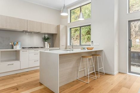 Photo of property in 5 Pacific View, Whitby, Porirua, 5024