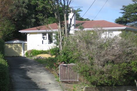 Photo of property in 21 Dorset Grove, Cannons Creek, Porirua, 5024