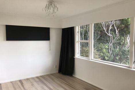 Photo of property in 17 Winchester Avenue, Pinehaven, Upper Hutt, 5019