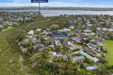 Photo of property in 36 Curacao Place, Half Moon Bay, Auckland, 2012