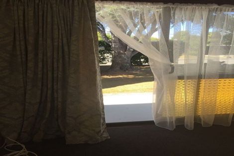 Photo of property in 5 Salisbury Avenue, Terrace End, Palmerston North, 4410