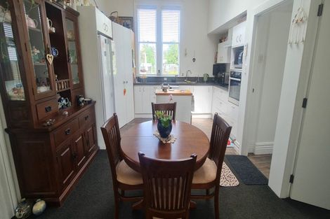 Photo of property in 27 Waitere Street, Marton, 4710