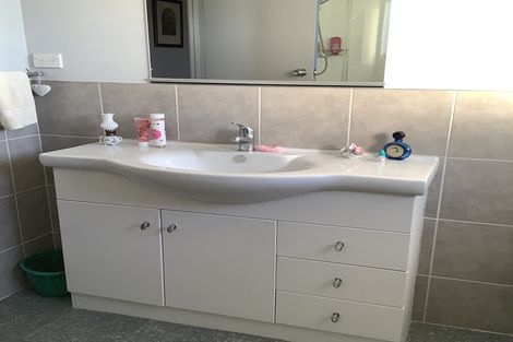 Photo of property in 4 Giles Way, Tanners Point, Katikati, 3177