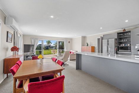 Photo of property in 5 Ara Kahika Lane, One Tree Point, 0118