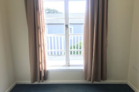 Photo of property in 12 Park Street, Thorndon, Wellington, 6011