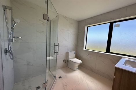 Photo of property in 42f Donegal Park Drive, Flat Bush, Auckland, 2019