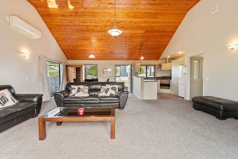Photo of property in 1/1 The Moorings, Two Mile Bay, Taupo, 3330