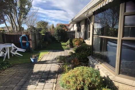 Photo of property in 37 Karnak Crescent, Russley, Christchurch, 8042