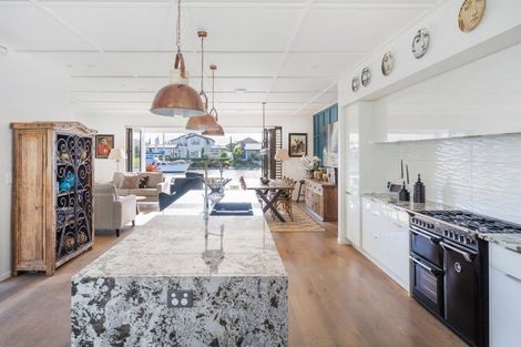 Photo of property in 15 Leeward Drive, Whitianga, 3510