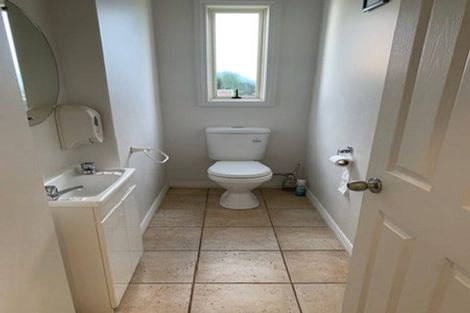 Photo of property in 2 Glastry Close, East Tamaki Heights, Auckland, 2016