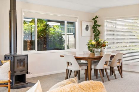 Photo of property in 61 Arataki Road, Havelock North, 4130