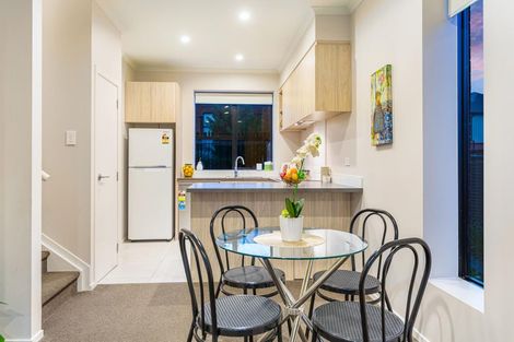 Photo of property in 5/89 Hobsonville Point Road, Hobsonville, Auckland, 0616