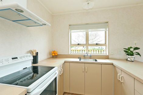 Photo of property in 1/427 Gloucester Street, Taradale, Napier, 4112