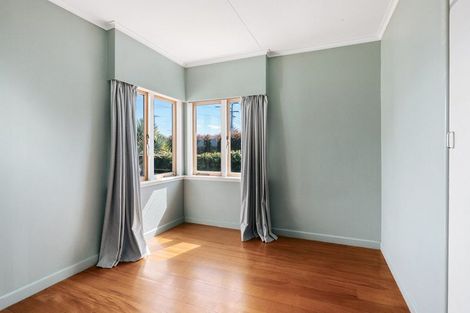 Photo of property in 77 Ngatai Road, Otumoetai, Tauranga, 3110