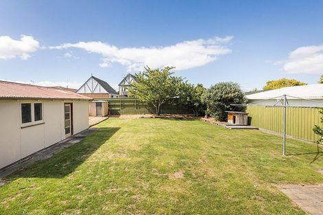 Photo of property in 20 Milton Street, Roslyn, Palmerston North, 4414
