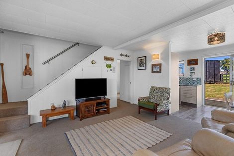 Photo of property in 21 Whenuariri Place, Maketu, 3189