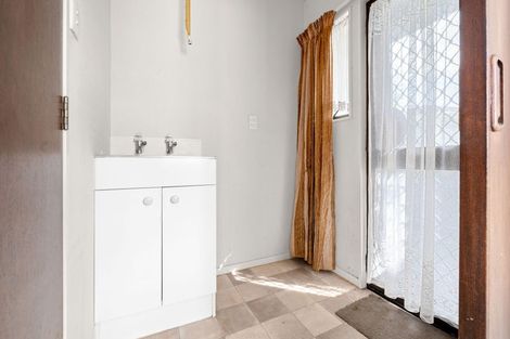 Photo of property in 2a Saint Lukes Place, Bader, Hamilton, 3206