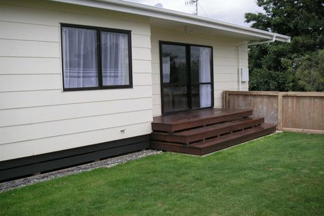 Photo of property in 63 Hillcrest Drive, Kelvin Grove, Palmerston North, 4414