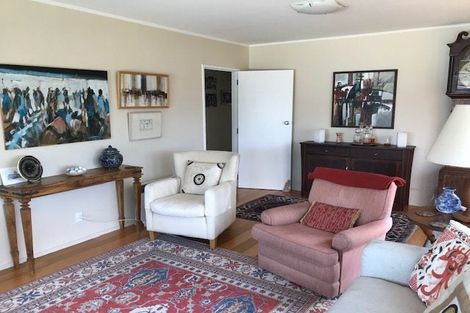 Photo of property in 15/1a Stanley Point Road, Stanley Point, Auckland, 0624