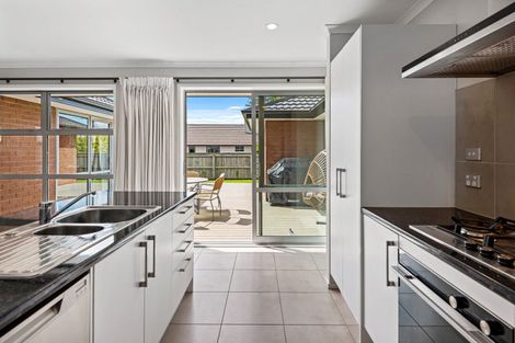 Photo of property in 16d Crown Close, Prebbleton, 7604