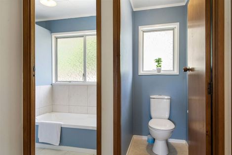 Photo of property in 43 Fordham Street, Beach Haven, Auckland, 0626