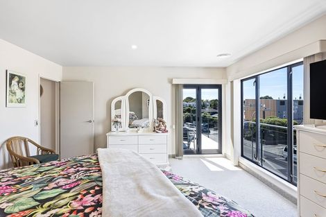 Photo of property in 379 Kapiti Road, Paraparaumu Beach, Paraparaumu, 5032