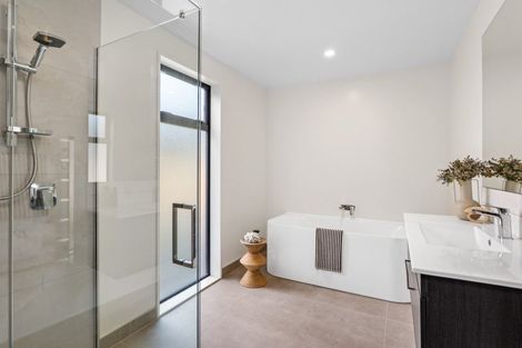 Photo of property in 100 Wairakei Road, Bryndwr, Christchurch, 8052