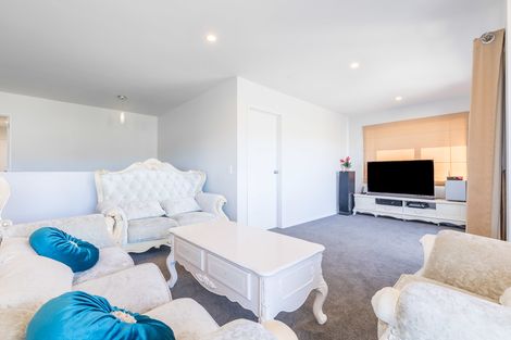 Photo of property in 36 Makora Road, Massey, Auckland, 0614