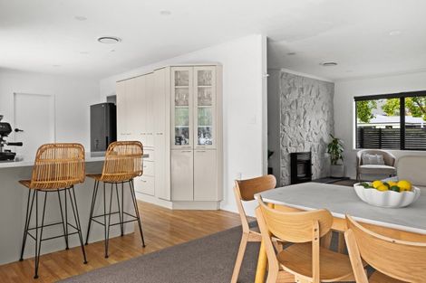 Photo of property in 29 Kent Terrace, Taradale, Napier, 4112