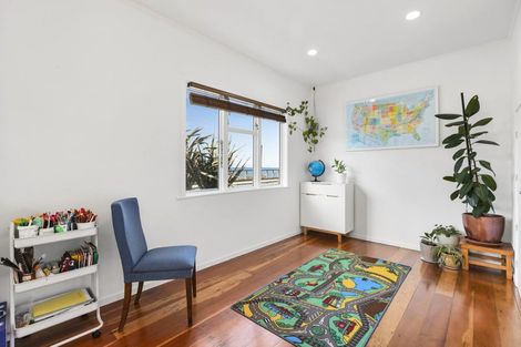 Photo of property in 82 Owhiro Bay Parade, Owhiro Bay, Wellington, 6023