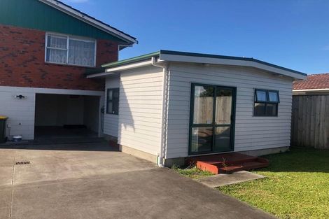 Photo of property in 3 Riverina Avenue, Pakuranga, Auckland, 2010