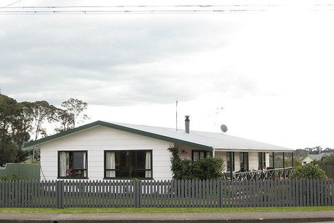 Photo of property in 80 Racecourse Road, Waipukurau, 4200