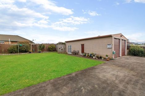 Photo of property in 9 Puriri Road, Pukekohe, 2120