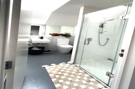 Photo of property in 383 Adelaide Road, Newtown, Wellington, 6021