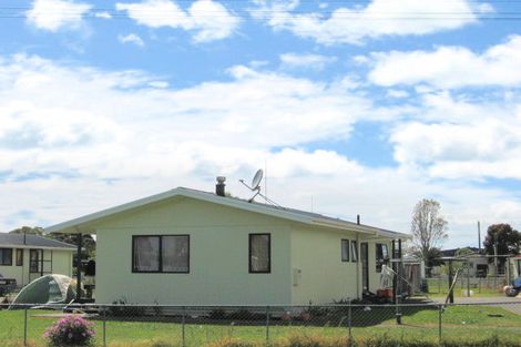 Photo of property in 16 Endeavour Street, Tolaga Bay, 4077