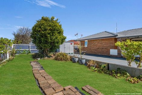 Photo of property in 526 Massey Road, Mangere, Auckland, 2022