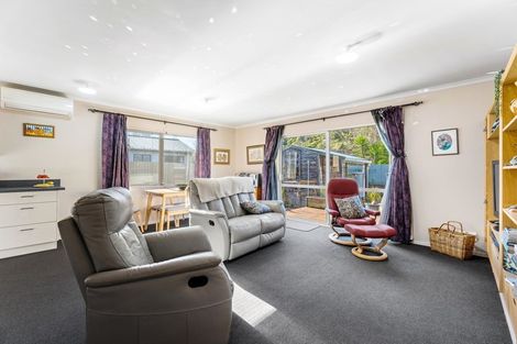 Photo of property in 6b Pokaka Street, Birchville, Upper Hutt, 5018