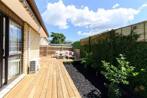 Photo of property in 1/96 Nile Road, Milford, Auckland, 0620