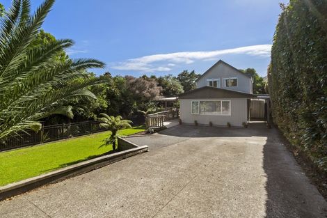 Photo of property in 35 Great North Road, Riverhead, 0820