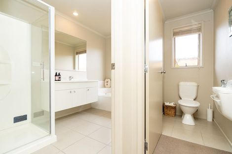 Photo of property in 54 Winchester Place, Rototuna North, Hamilton, 3210