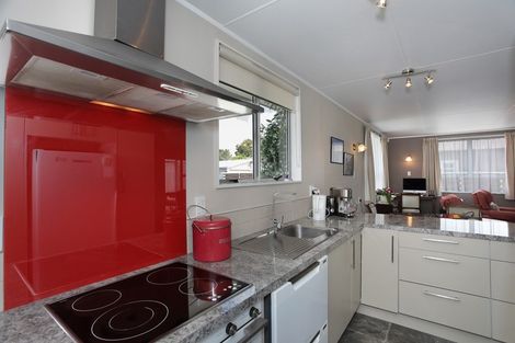 Photo of property in 5 Oxford Street, Marton, 4710